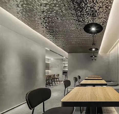 Потолки из металлических панелей водная рябь